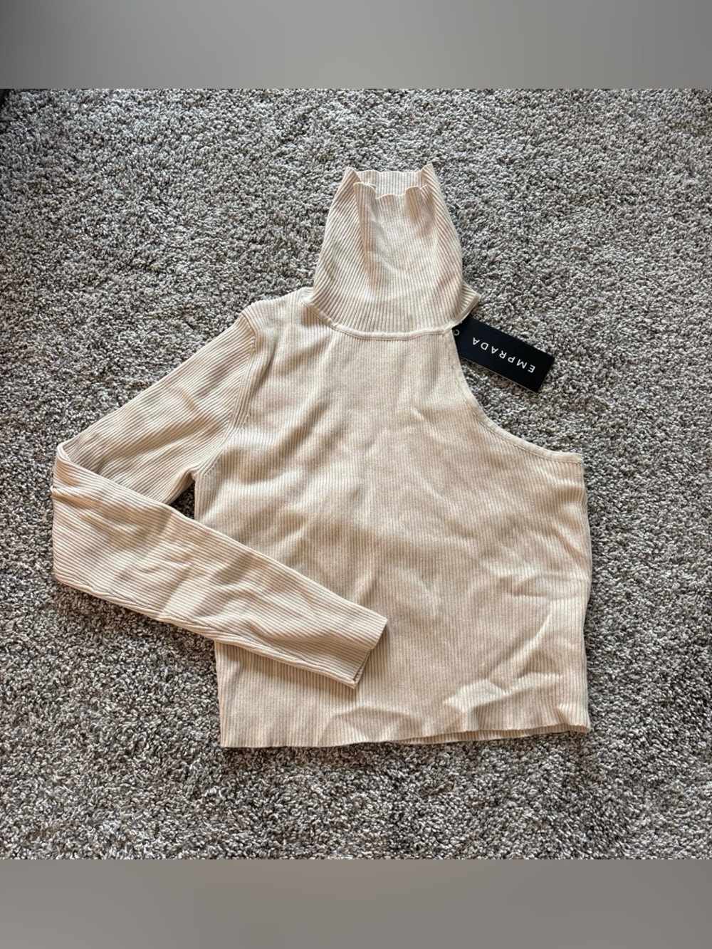 Emprada Turtleneck one sleeve sweater